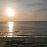 01 Apartamento en el Laguito con vista increíble