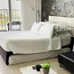 01 Apartamento en el Laguito con vista increíble